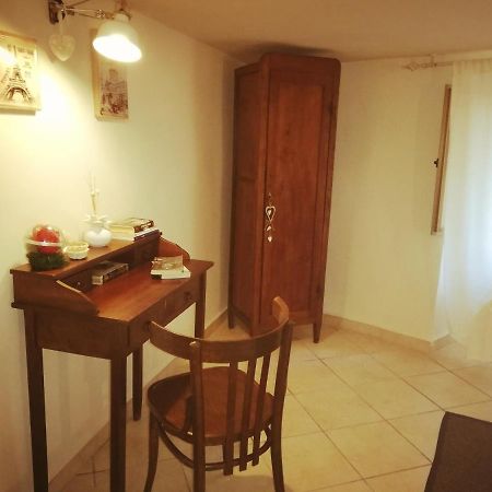 Oneiro Bed And Relax Apartman Benevento Kültér fotó